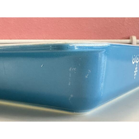 Vintage Blue Pyrex Snowflake Garlnd 933 Lasagna rectangle dish - Picture 3 of 11
